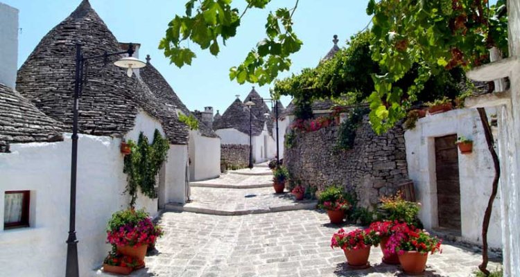 Best Shopping Spots And Outlet Village In Puglia - Aria Journeys